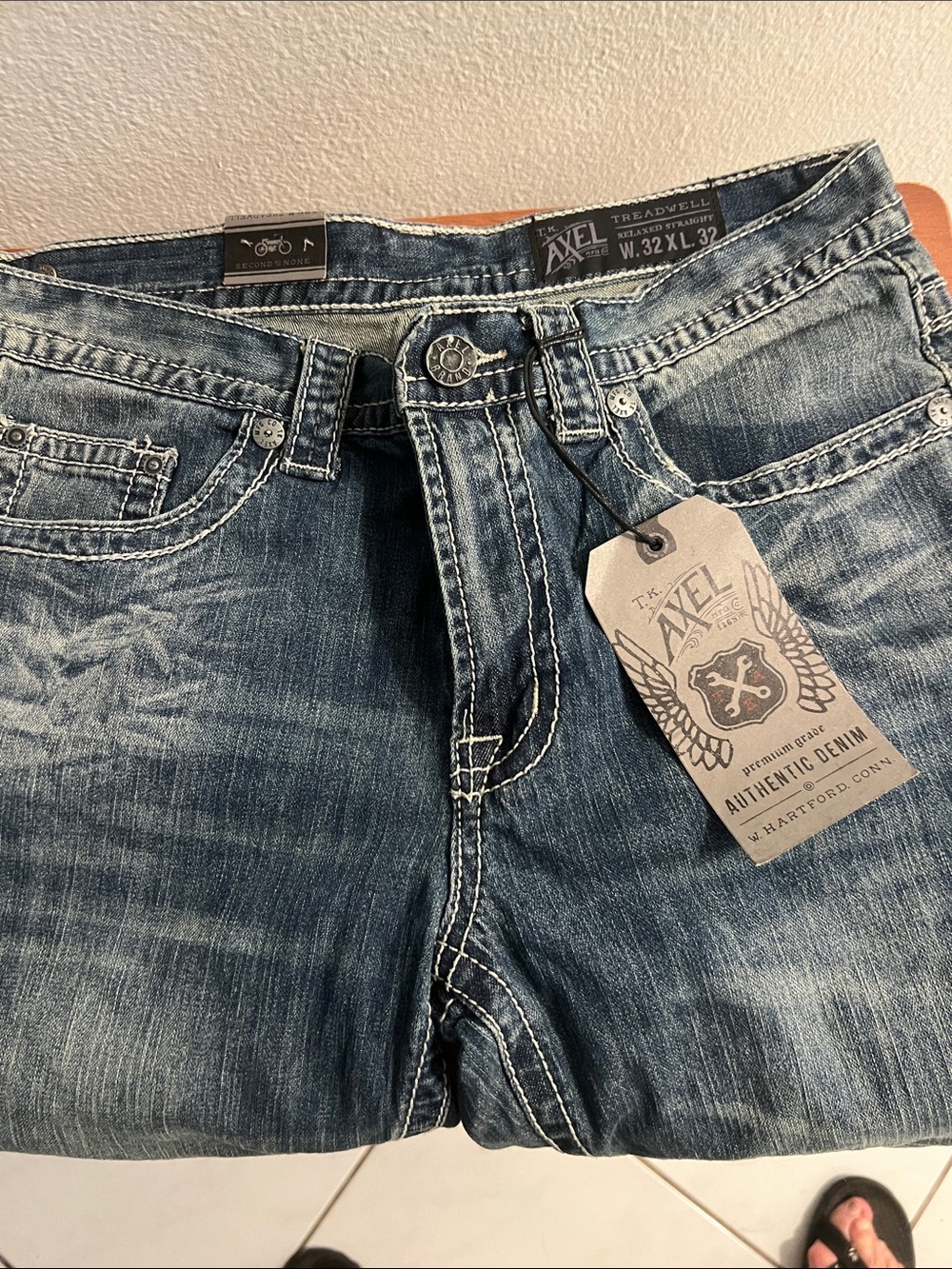 AXEL Relaxed Fit Men's Washed Blue Jeans